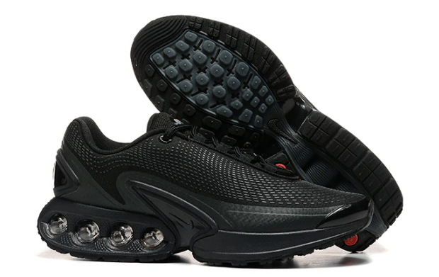 Air Max Plus Dn “Triple Black”
