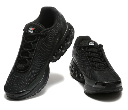 Air Max Plus Dn “Triple Black”