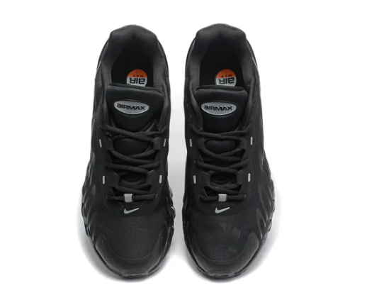 Air Max Plus Dn8 “Triple Black”
