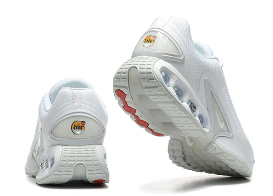 Air Max Plus Dn “Triple White”