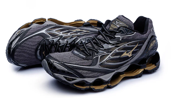 Mizuno Wave Prophecy 6 “Preto/Dourado”