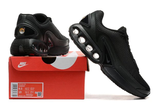 Air Max Plus Dn “Triple Black”