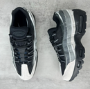 Air Max 95 x CDG “Cinza e preto”